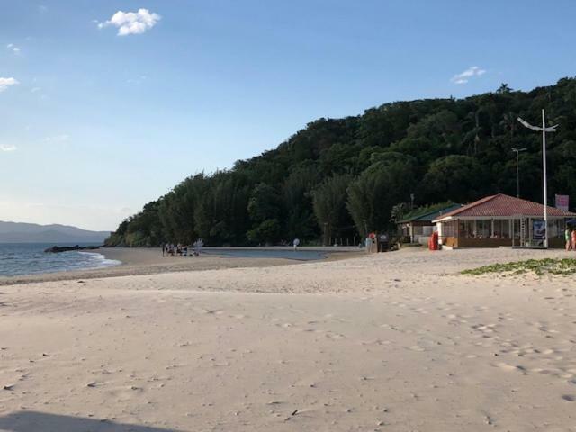 Apartamento frente à praia! Florianópolis Extérieur photo